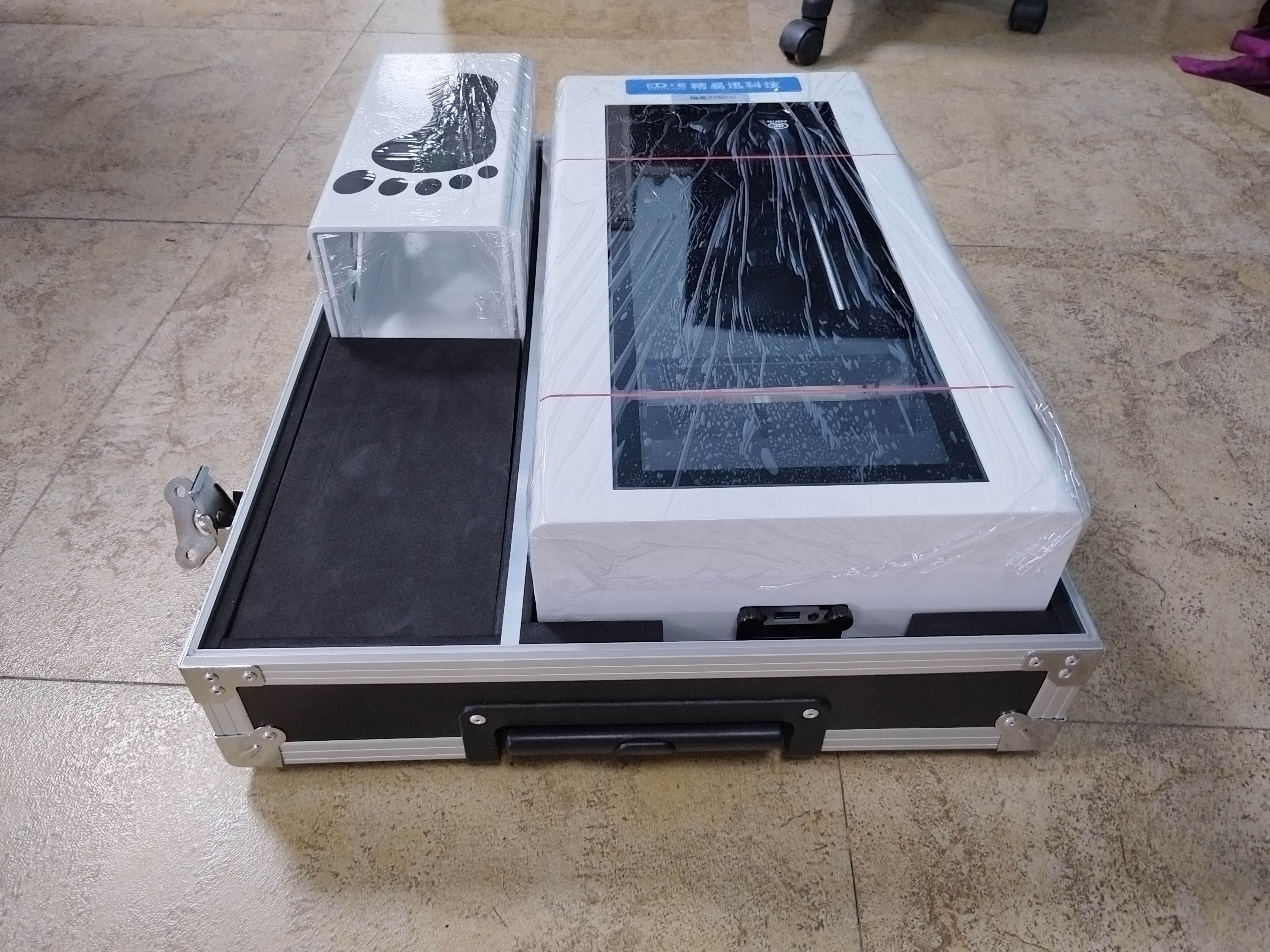 足底三维扫描仪可以检测扁平足么？